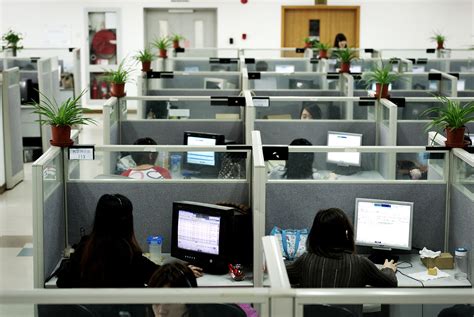 are people back to work in china